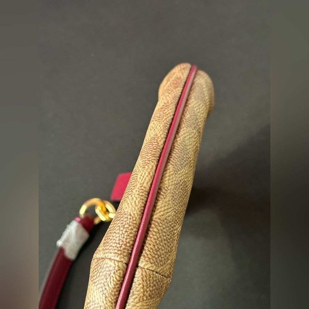 Sold - Picture 6 of 8